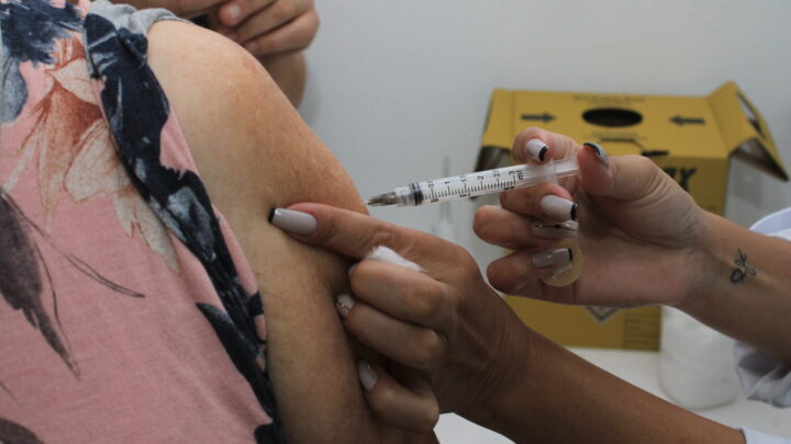 Agendamento para vacinação de 60 a 64 anos abre nesta quarta-feira