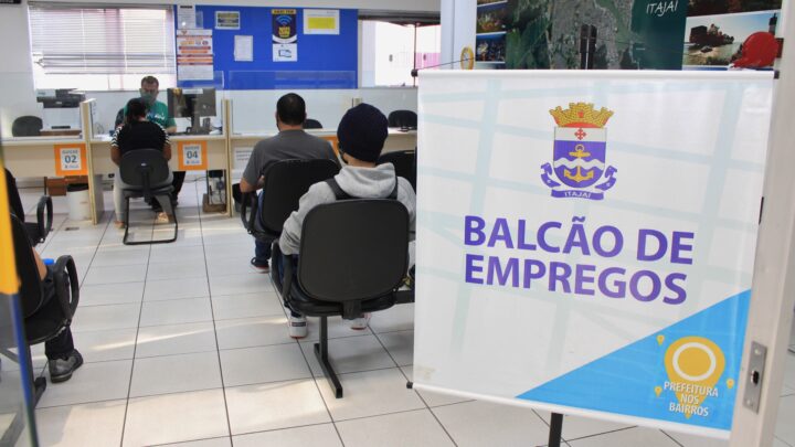 Balcão de Empregos de Itajaí com quase 1,5 mil vagas