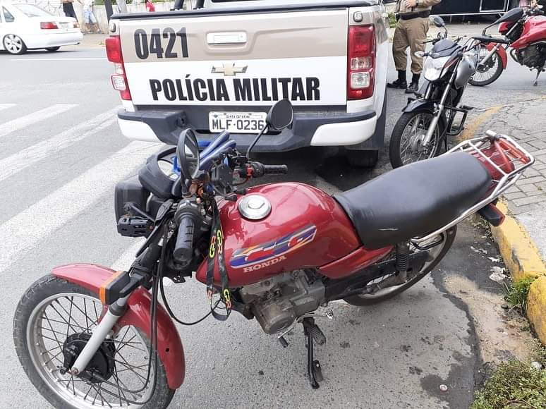 Polícia de Camboriú autua mais de 19 motos por ter escapamento aberto