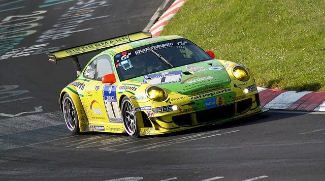 Porsche AG compra metade da Manthey-Racing