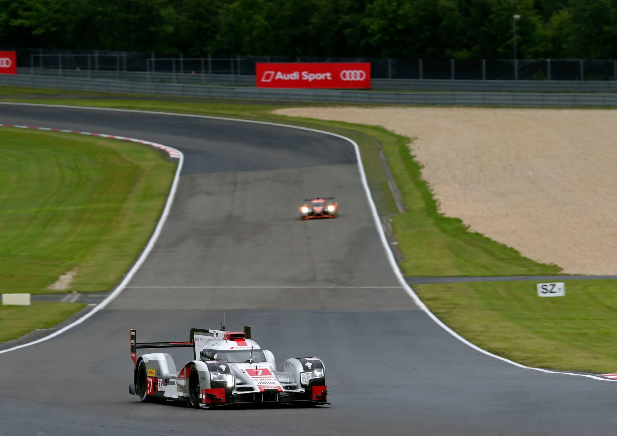 Audi mantem primeiro lugar no segundo treino em Nurburgring