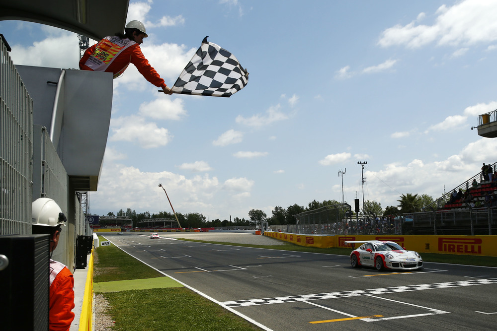 Matteo Cairoli vence abertura do Porsche Supercup em Barcelona