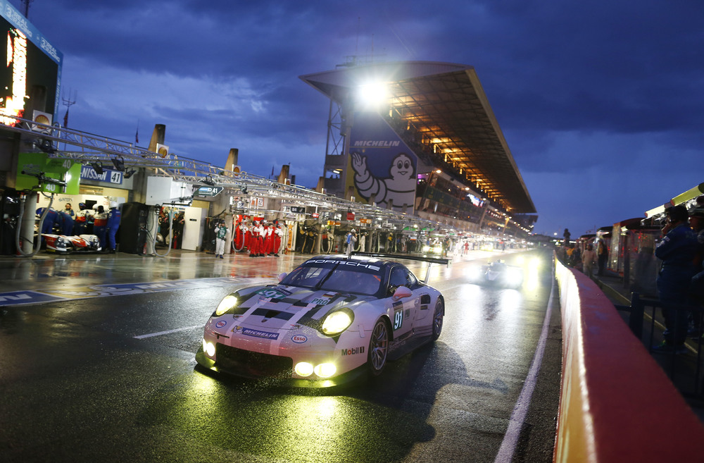 Porsche renova parceria com Manthey Racing e CORE Autosport