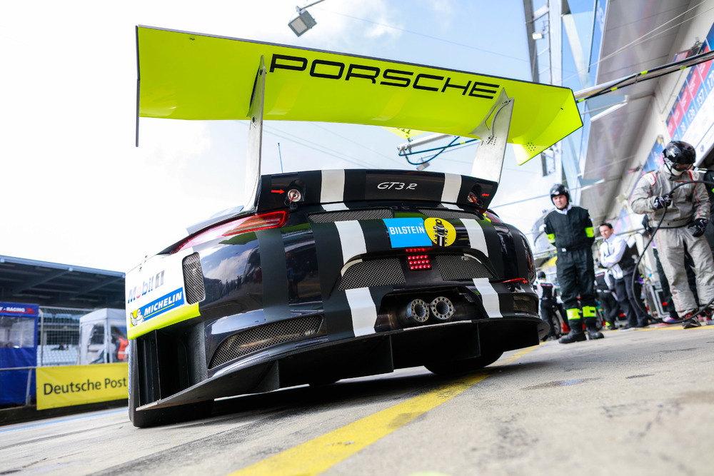 Porsche com dois 911 na final do FIA GT World Cup