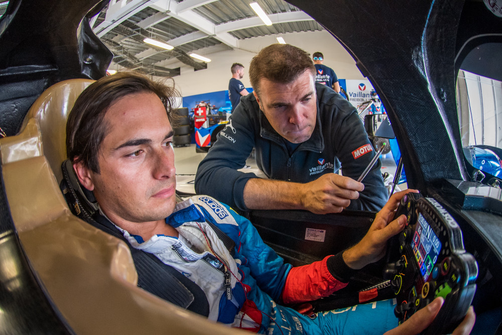 Nelsinho Piquet busca primeiro pódio em Austin pelo Mundial de Endurance
