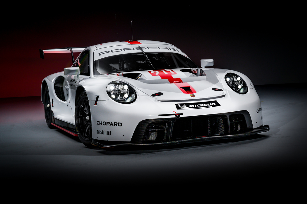 Porsche apresenta nova versão do 911 RSR