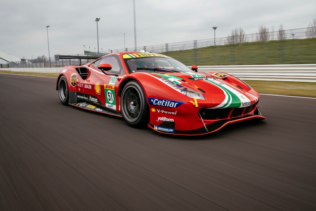 Programa GTE da Ferrari vai até 2022