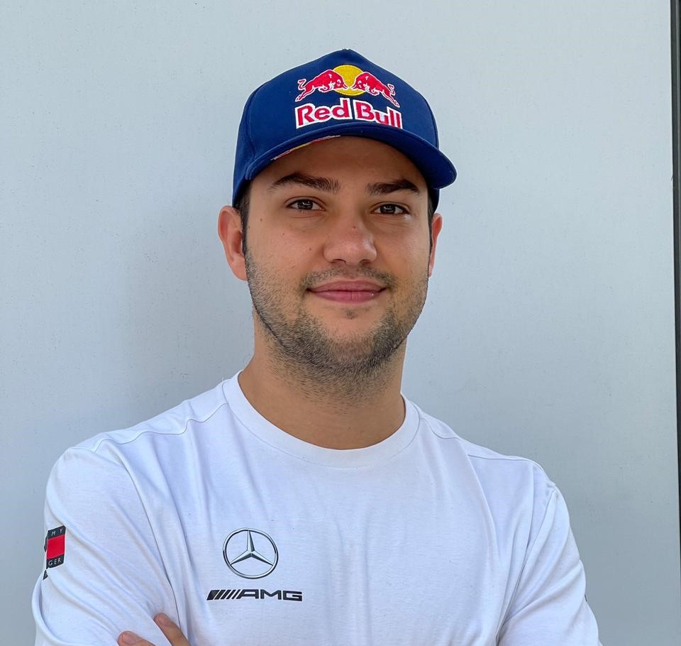 Felipe Fraga é o novo piloto da Mercedes-AMG