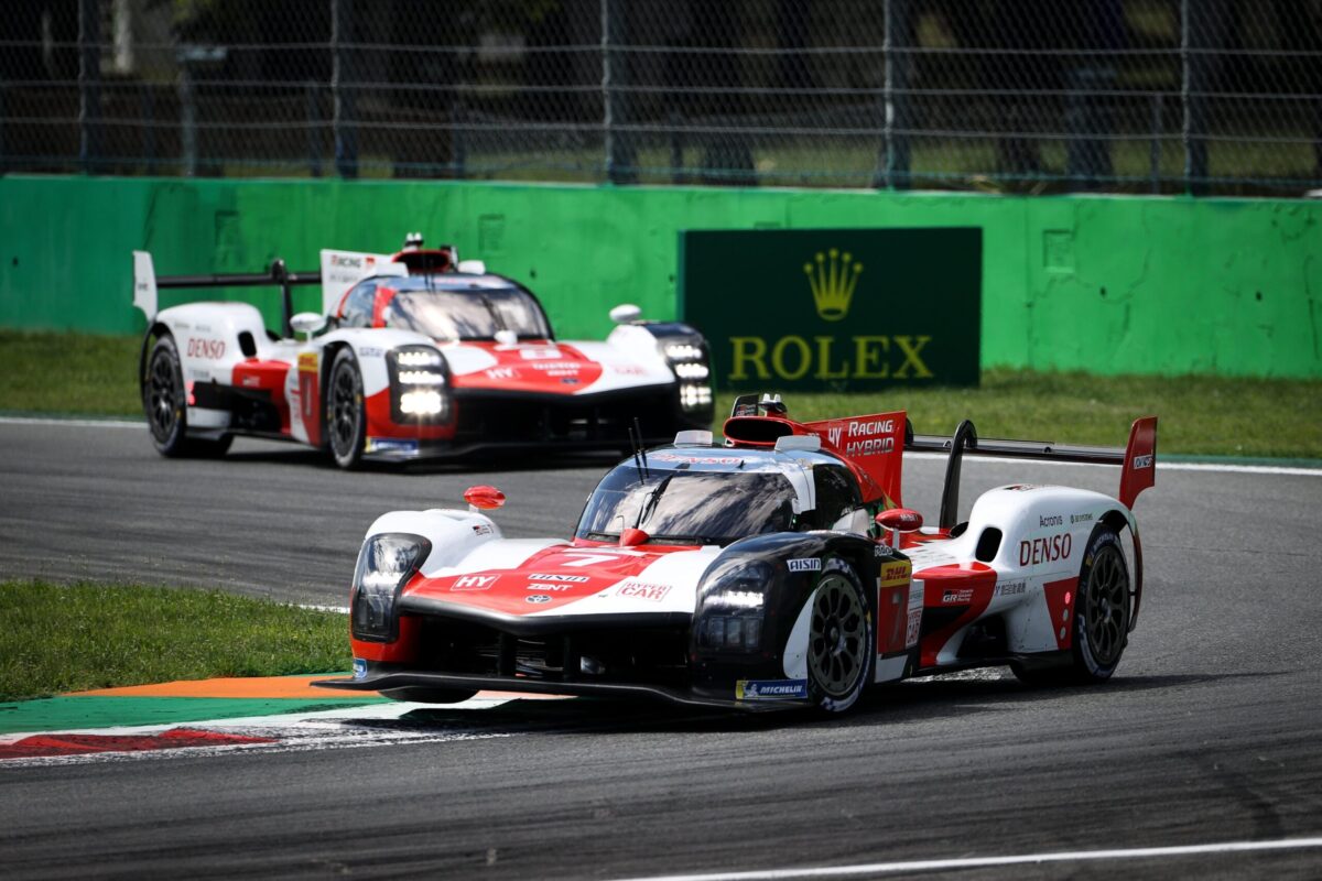 Toyota vence corrida conturbada em Monza