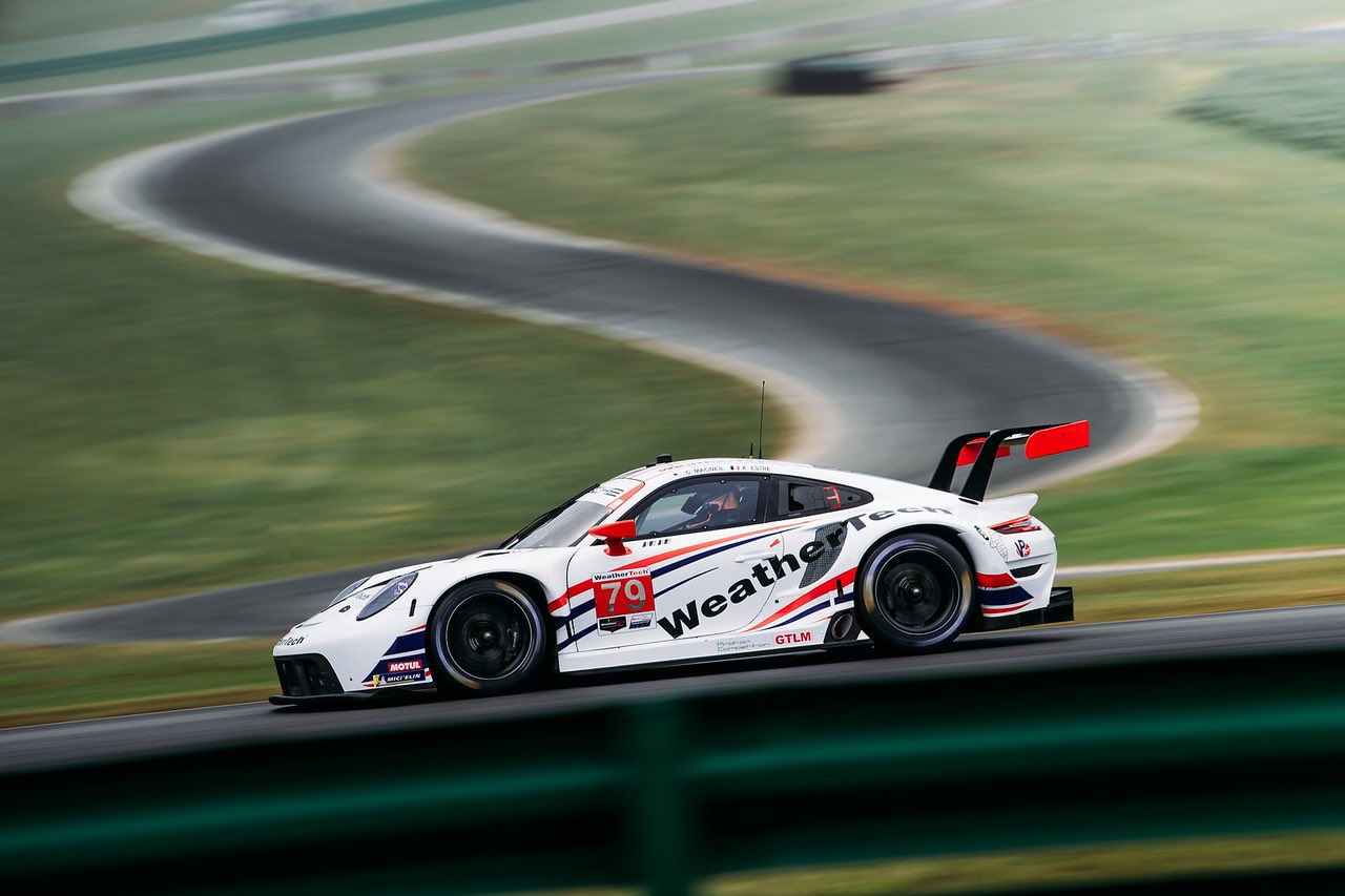 WeatherTech Racing com dois Porsches 911 RSR em Petit Le Mans