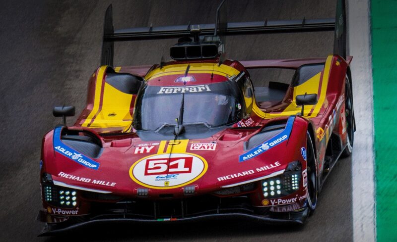 Ferrari mantem liderança durante segundo treino em Ímola