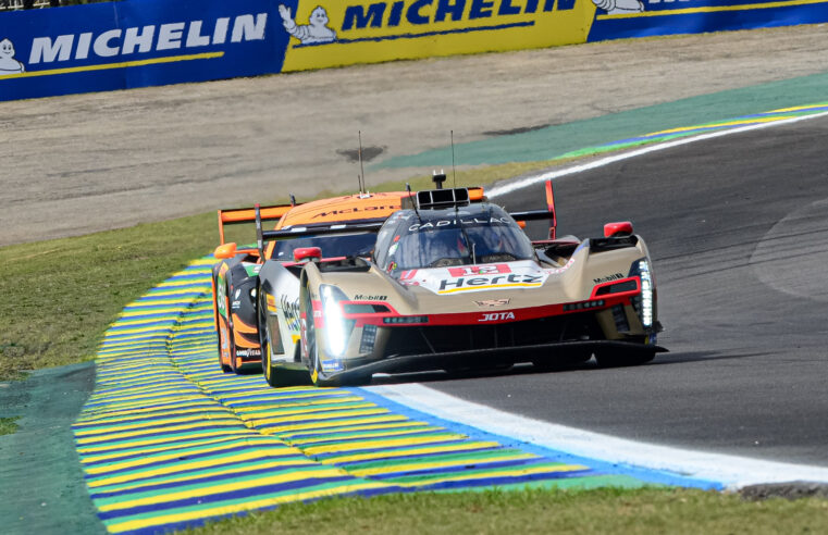 Cadillac conquista vitória no WEC com dobradinha em Interlagos