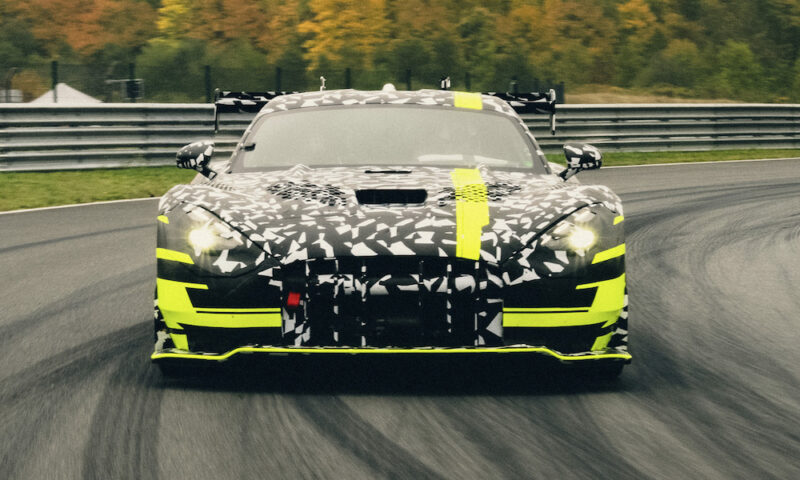 Mercedes-AMG testa o Concept AMG GT Track Sport