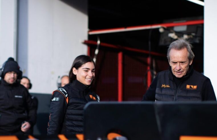 Jamie Chadwick é confirmada como piloto reserva da Genesis no WEC