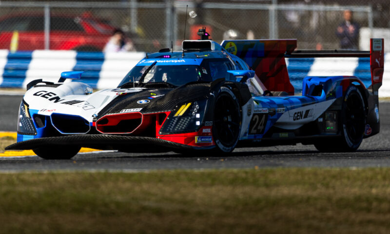 BMW lidera segunda sessão do Roar em Daytona