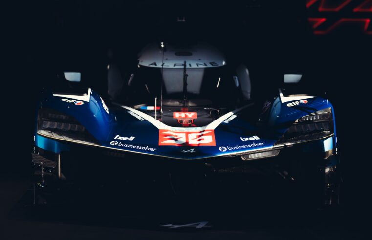 Alpine lidera segundo treino livre para as 6 Horas de Fuji